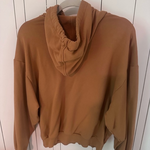 ALO Yoga Women’s Accolade Hoodie Size S - Picture 2 of 3